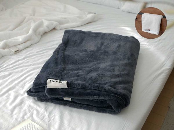 【LALACA/ララカ】洗えるなめらか素材のヒーターブランケット sleep（188cm×130cm） / charcoal《LALACA face towel ecru付 - HinataLife特