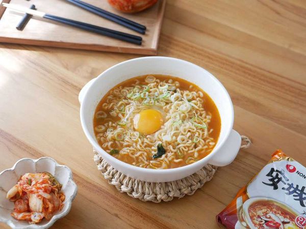 【かもしか道具店】直火のラーメン鍋 白