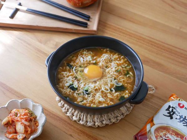 【かもしか道具店】直火のラーメン鍋 黒