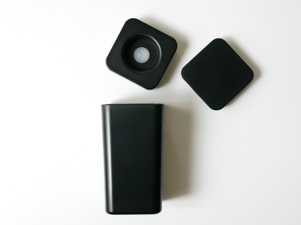 B2c ウェットティッシュスタンド シリコン蓋 ブラック 公式 インテリア雑貨の総合通販 ひなたライフ アプリnew Openキャンペーン実施中