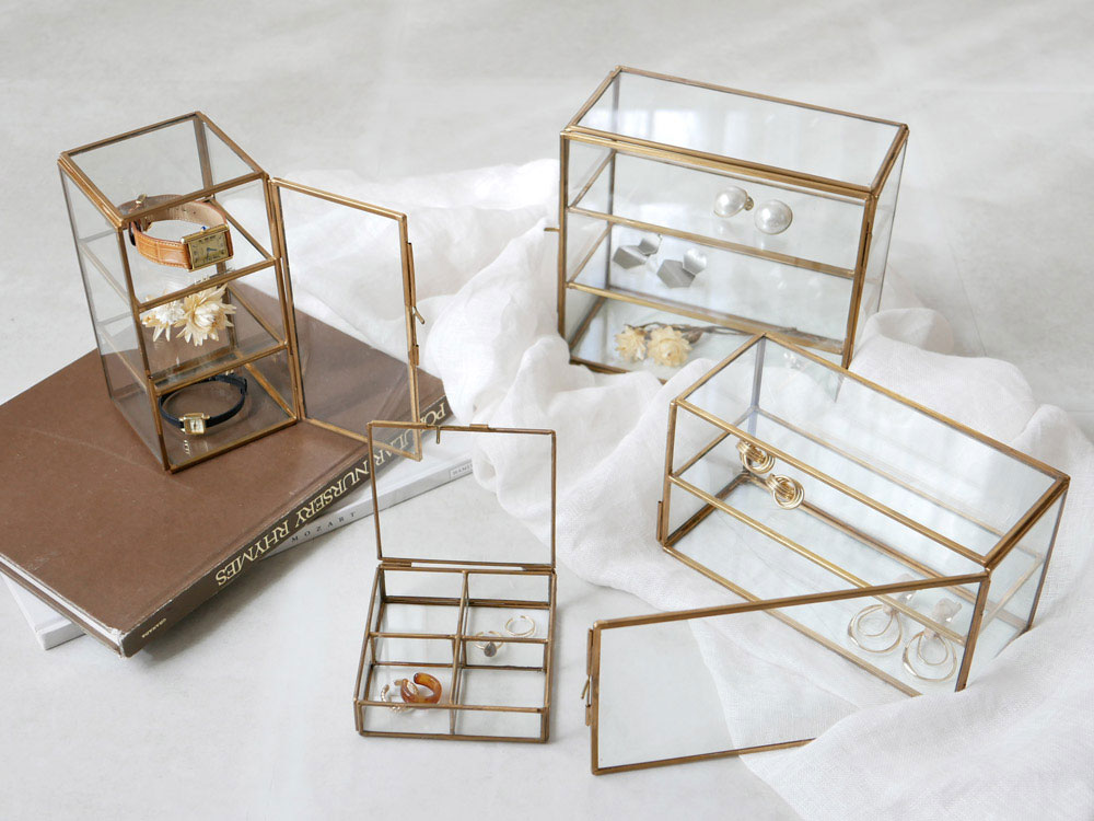 Horn Please Brass フレーム ガラスケース シャンブルs 公式 インテリア雑貨の総合通販 ひなたライフ アプリnew Openキャンペーン実施中 Horn Please Brass フレーム ガラスケース シャンブルs 公式 インテリア雑貨の総合通販 ひなたライフ アプリnew Openキャンペーン実施中