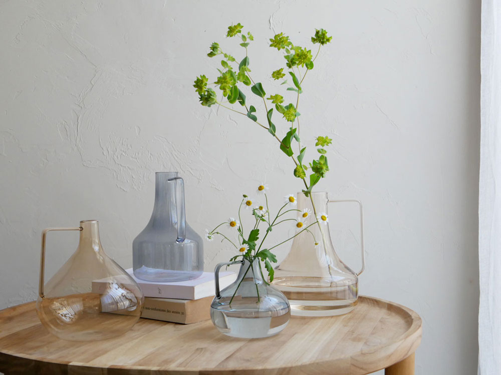 Horn Please Made ホーンプリーズ ライトリー Glass フラワーベース フラスコ S グレー 公式 インテリア雑貨の総合通販 ひなたライフ アプリnew Openキャンペーン実施中