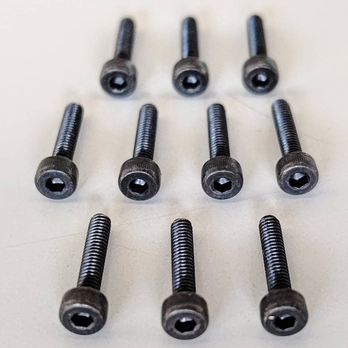 ヒロボー HIROBO パーツ 【2532-029】 キャップスクリュー M2X10 @