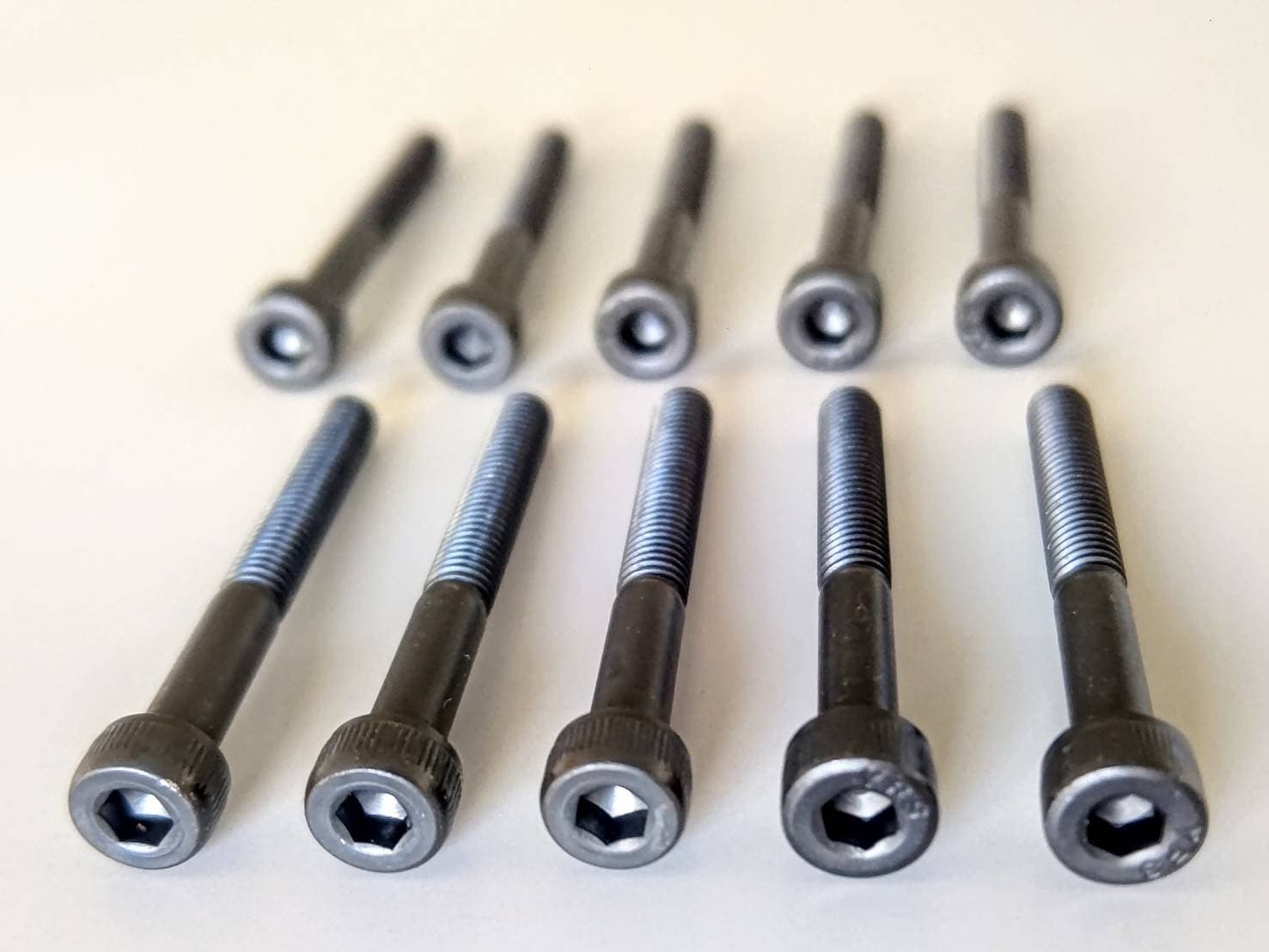 ヒロボー HIROBO パーツ 【2532-026】 キャップスクリュー M4X35 (残り部材わずか).