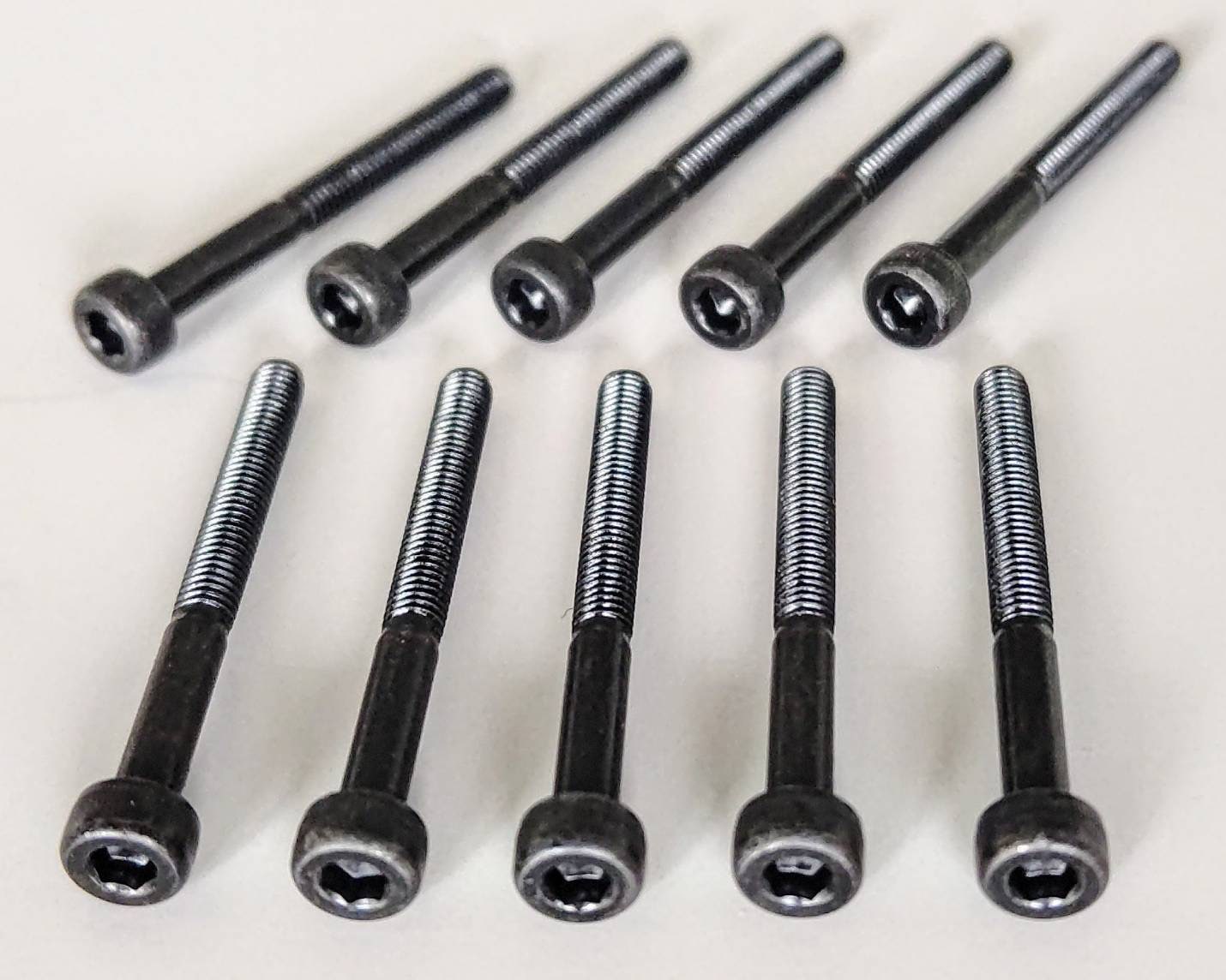 ヒロボー HIROBO パーツ 【2532-011】 キャップスクリュー M3X30(残り部材わずか).