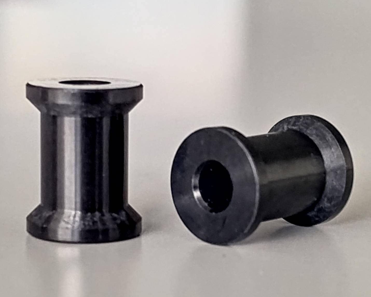 ヒロボー HIROBO パーツ 【2521-106】 カラー 3X6X10.4 .