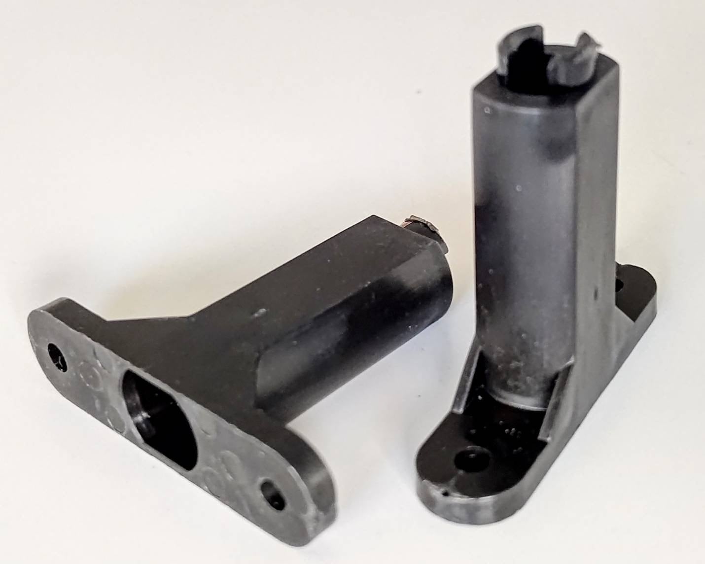 ヒロボー HIROBO パーツ 【0403-031】 JJ-31 カムロックベース（残り部材わずか）