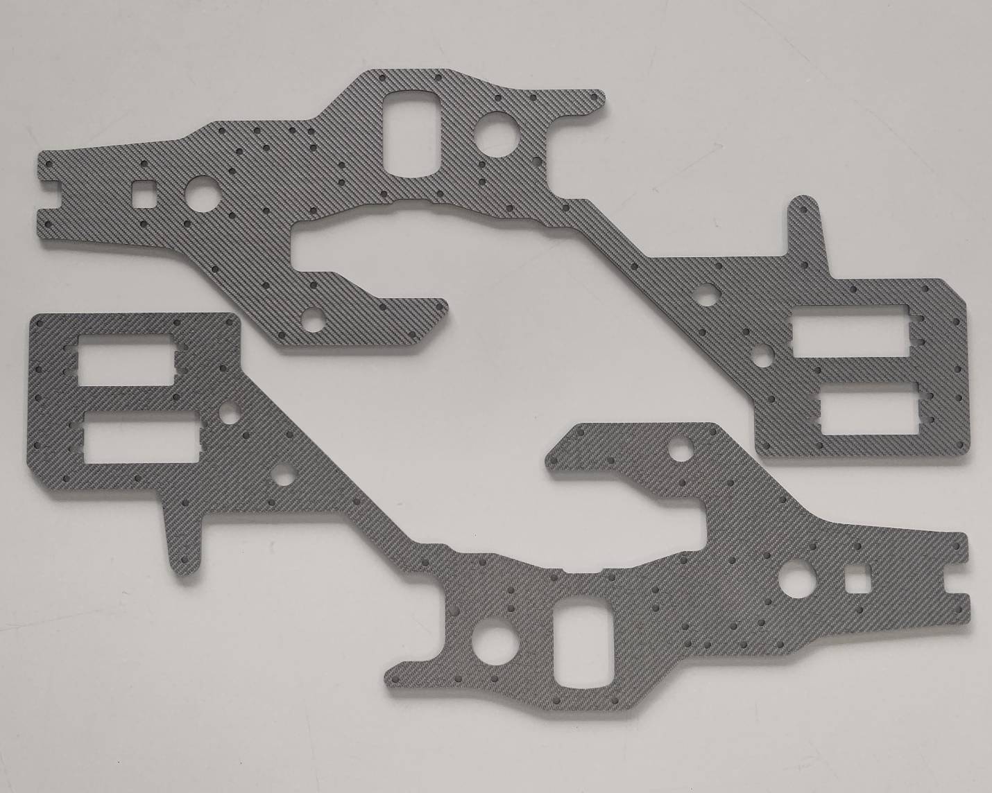 ヒロボー HIROBO パーツ 【0414-294】 E3 サーボフレーム　(チタンカーボン) （残り部材わずか）