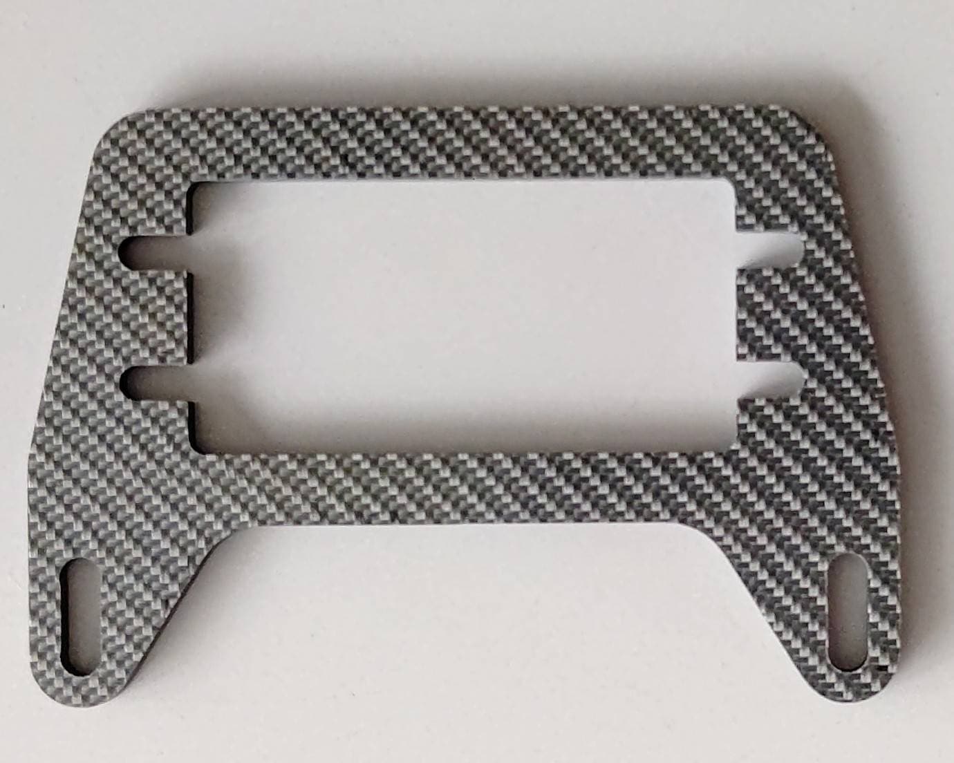 ヒロボー HIROBO パーツ 【0414-297】 E3 ラダーサーボマウント(チタンカーボン) （残り部材わずか）