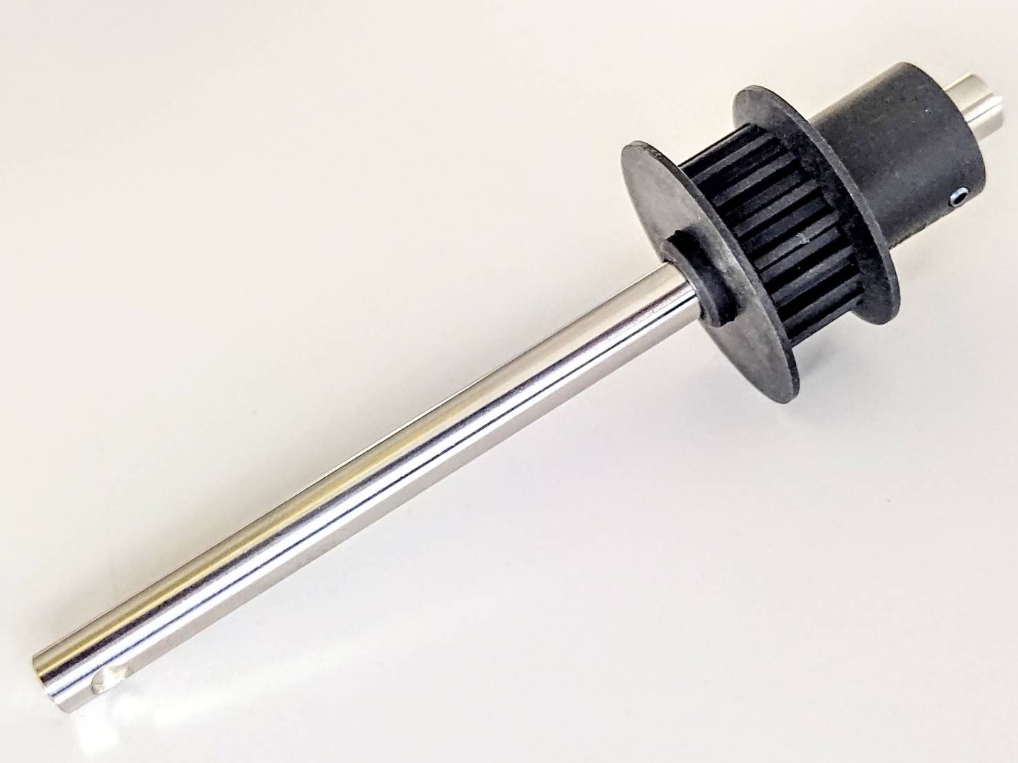 ヒロボー HIROBO パーツ 【0414-144】テールプーリ（シャフト付）【販売終了】→個別部品をお求め下さい