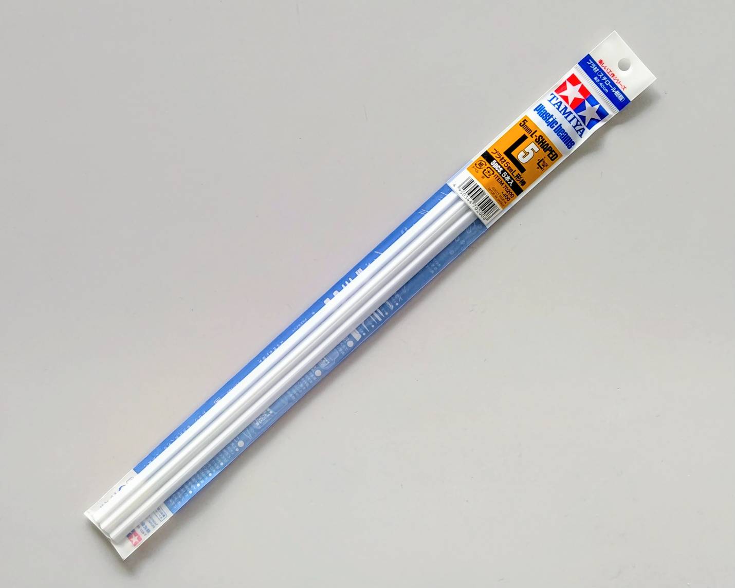 ☆ ジャンク品  【04004】TAMIYA 田宮 プラ材 5mmL形棒 5本 長さ40cm 70200-400（スチロール樹脂）（デッドストック）