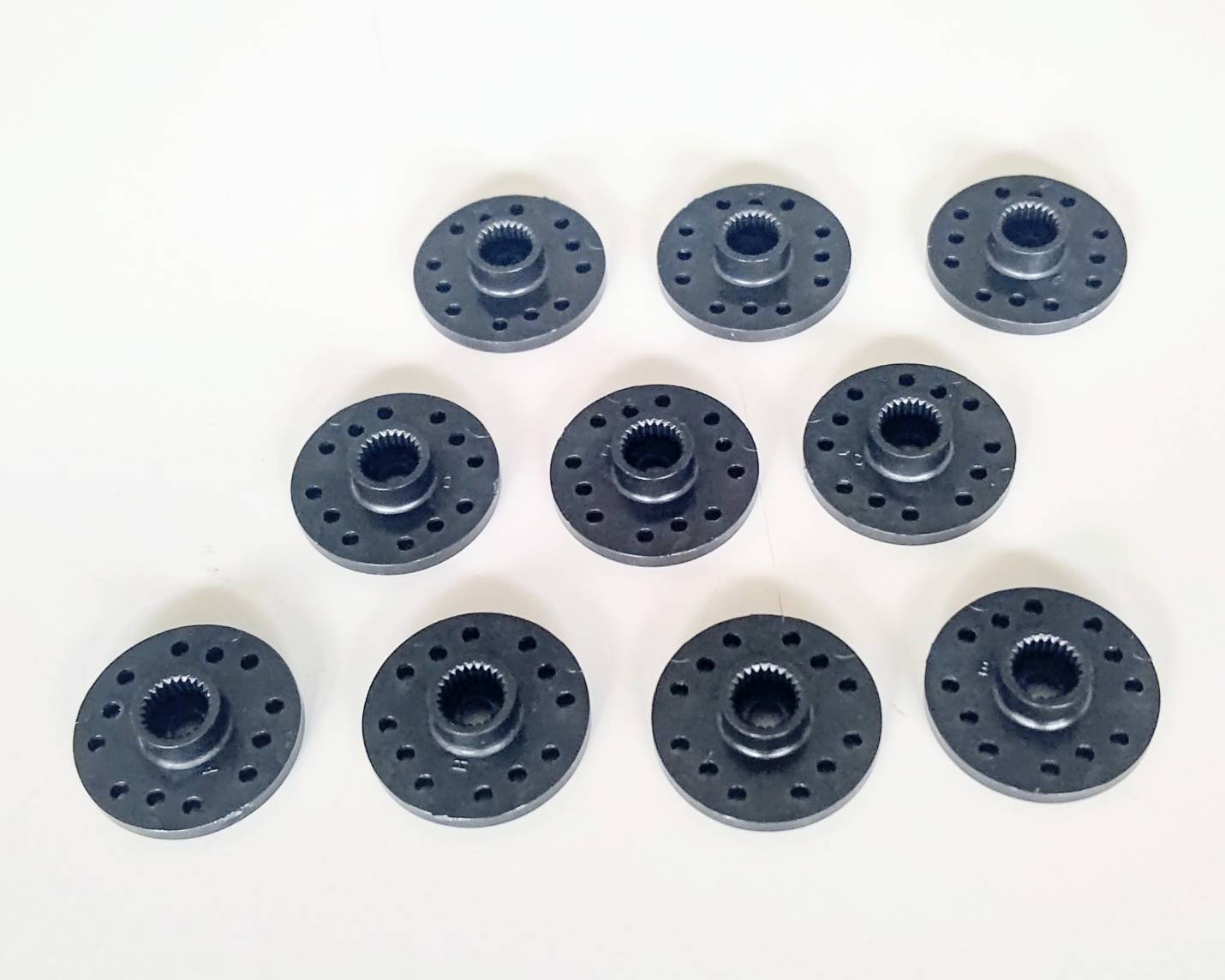 ☆ ジャンク品  【4024】Futaba BS0140 サーボホーン FOR 2.6-3.0 SCREW Dタイプ（１０個入）（デッドストック）