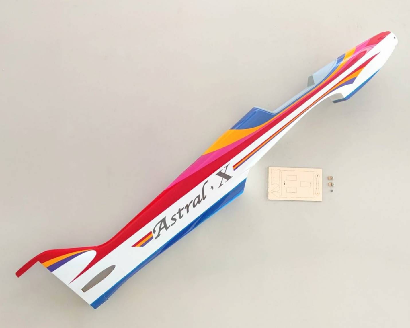 ヒロボー HIROBO パーツ 【0004-319】アストラル120胴体セット　アウトレット・返品交換不可【在庫限り】＊M2