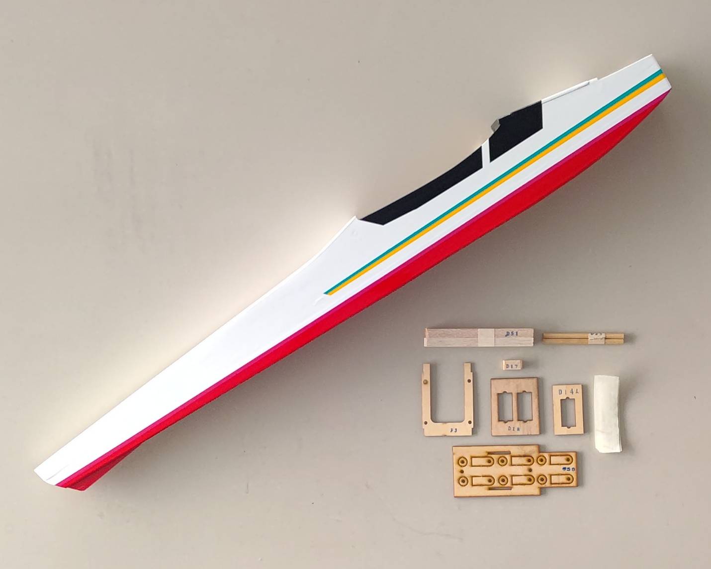 ヒロボー HIROBO パーツ 【0004-483】スカイトレンドJr.15/EP胴体セット・アウトレット 返品交換不可【在庫限り】＊M4