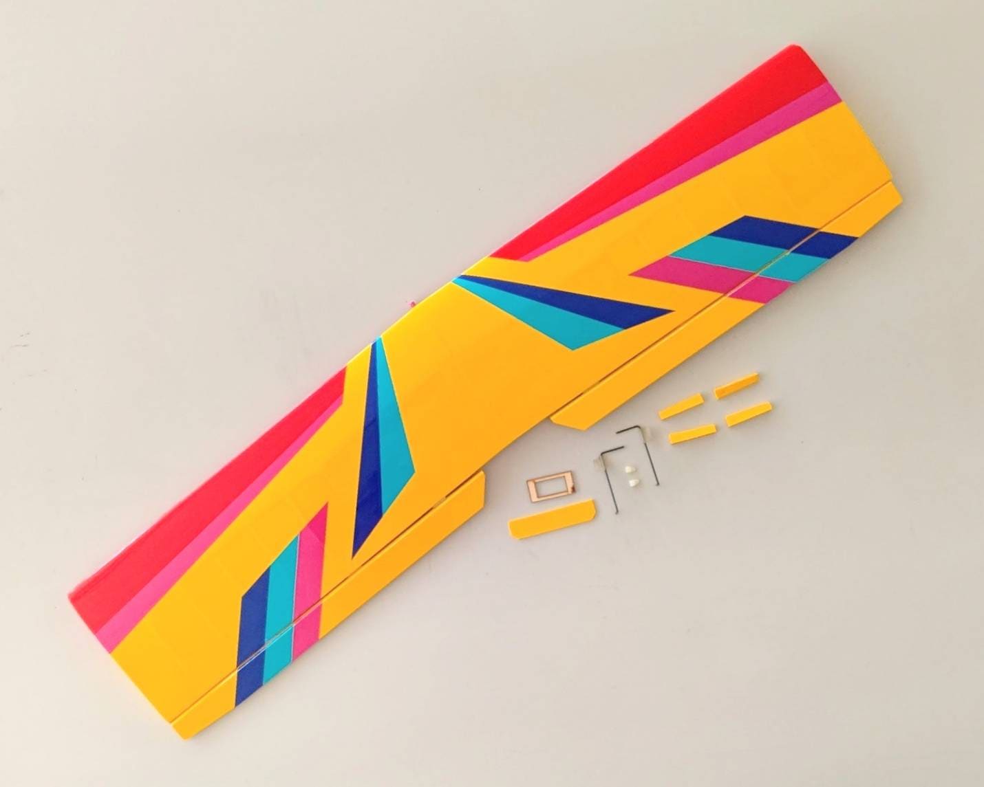 ヒロボー HIROBO パーツ 【0004-465】スカイリンボー30EP主翼　アウトレット・返品交換不可【在庫限り】＊M9