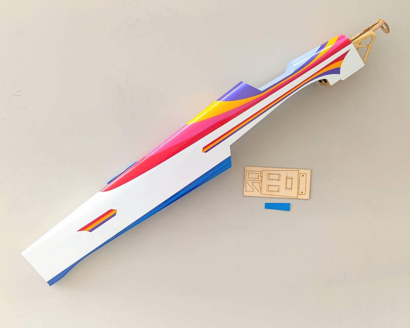 ヒロボー HIROBO パーツ 【0004-368】アストラル60ハイパー胴体セット　アウトレット・返品交換不可【在庫限り】＊M9