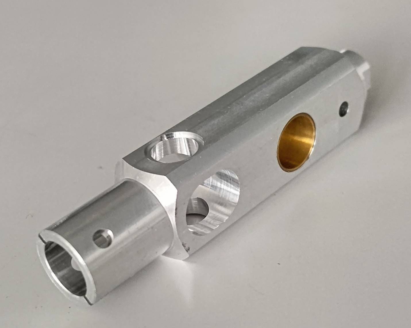 ☆ ジャンク品  【4148】CAPITAL 43004 3Dヘッド用センターハブ（デッドストック）