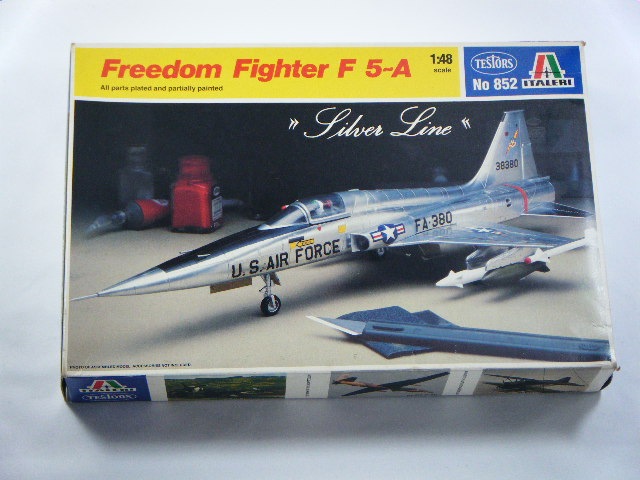 F-5A （イタレリ） シルバーフィニッシュ | 飛行機プラモデル,1/48 