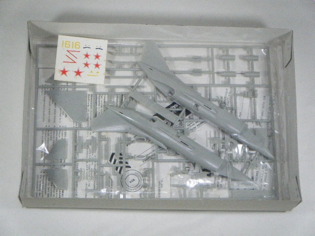 YAK-38 （ホビークラフト） HC1384 | 飛行機プラモデル,1/72