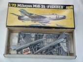 MIG-21���ʥ��졼��ˡ�250��Ȣ