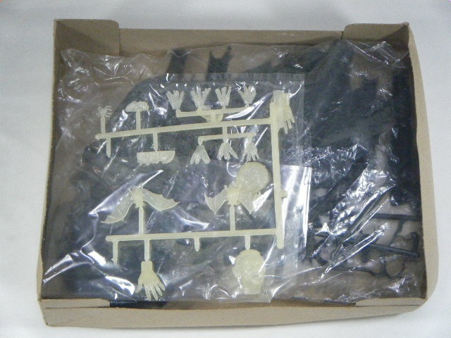 ドラキュラ　モノグラム　プラモデル ドラキュラ （モノグラム） 6008 1/8 | 特撮SF等のプラモデル