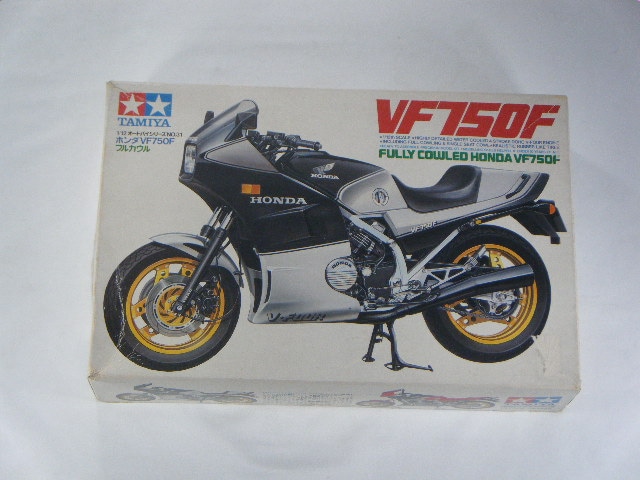 VF750F/フルカウル （タミヤ） No31/小鹿箱 1/12 | 自動車プラモデル