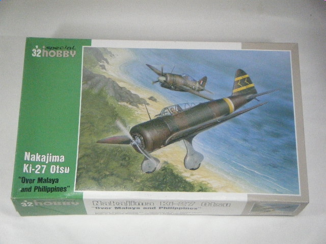 プラモデル　戦闘機 Amazon | 飛行機 模型 完成品 1 200 米国海軍 F4-B VF-111 戦闘