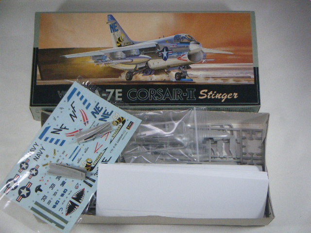 A-7E/�����Ȥ�Ω�ƺѤ�/�����񥳥ԡ����ʥե��ߡˡ�F-9