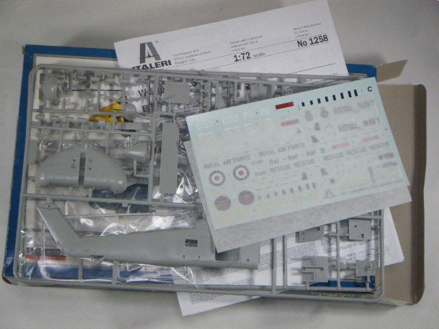 中古】(未使用・未開封品) イタレリ 1/72 ビッカース ウェリントン  