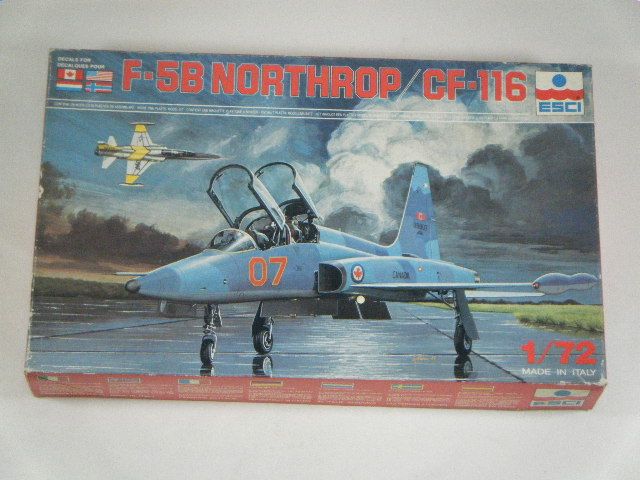 F-5B/CF-116����ESCI�ˡ�9035