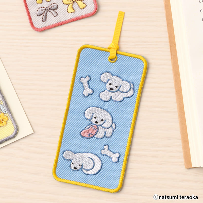 てらおかなつみ 刺繍しおり たくさんのいぬ