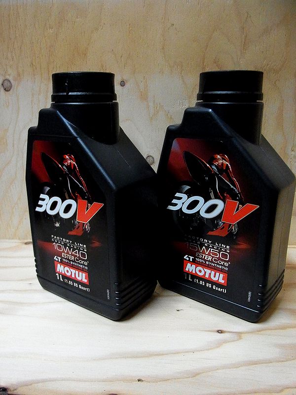 MOTUL(����塼��)��300V��FACTORY LINE��ROAD RACING������å����ܥȥ�