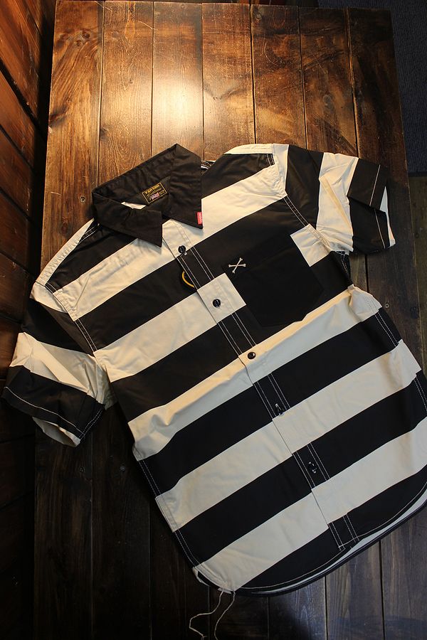 【ジャングルジャングル岸和田店】VANSON　TFOA　ボーダージャケット　Ｌサイズ　ブラック/ホワイト ジャングルジャングル岸和田店】VANSON TFOA ボーダージャケット L