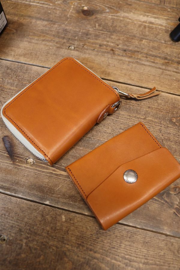 KADOYA �����ɥ䡡SADDLE ZIP WALLET�����ɥ른�åץ�����åȡ��쥶��������åȡ����ۡ�