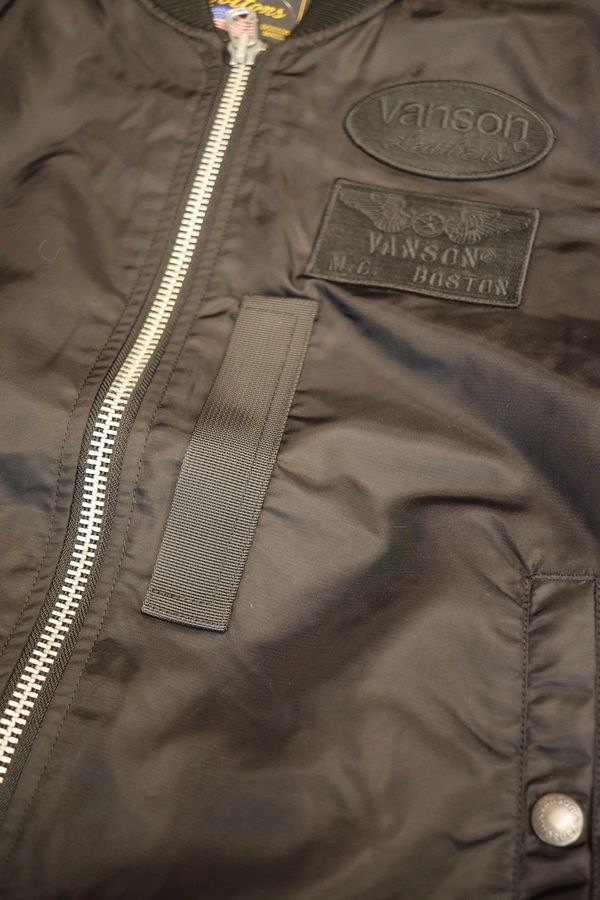 VANSON�Х󥽥�NVJK-2506��MA-1����󥹥������ե饤�ȥ��㥱�åȡ��֥�å�B