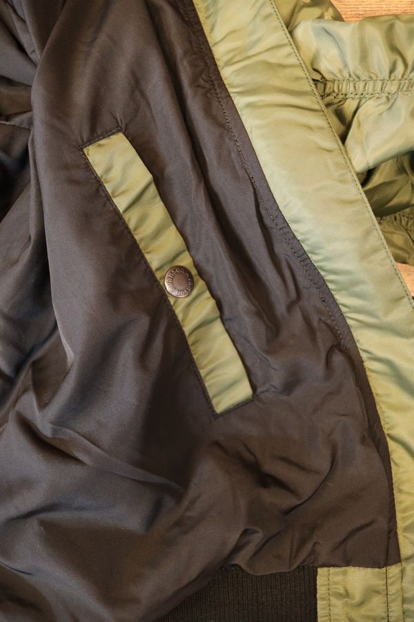 VANSON�Х󥽥�NVJK-2506��MA-1����󥹥������ե饤�ȥ��㥱�åȡ�V�����꡼��