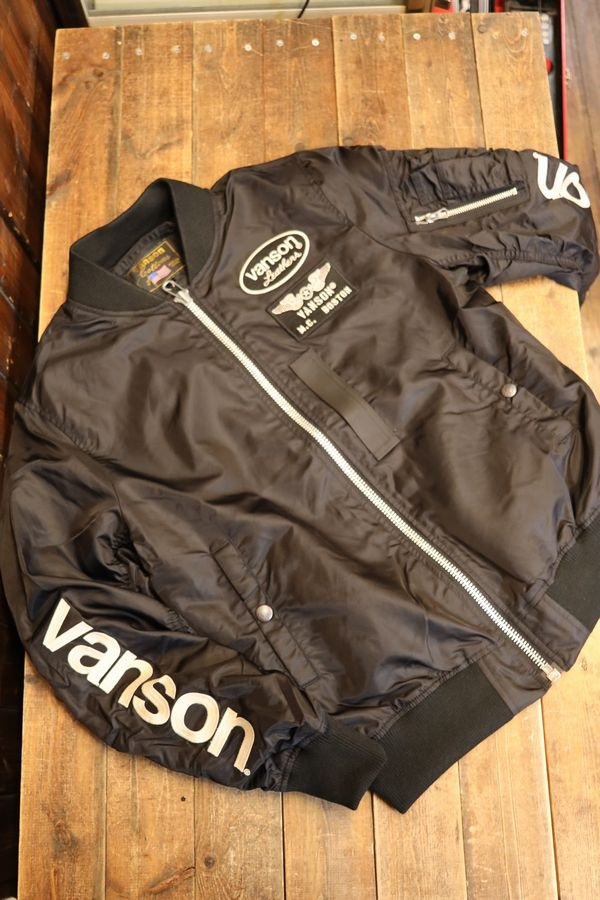 VANSON�Х󥽥�NVJK-2506��MA-1����󥹥������ե饤�ȥ��㥱�åȡ��֥�å�A