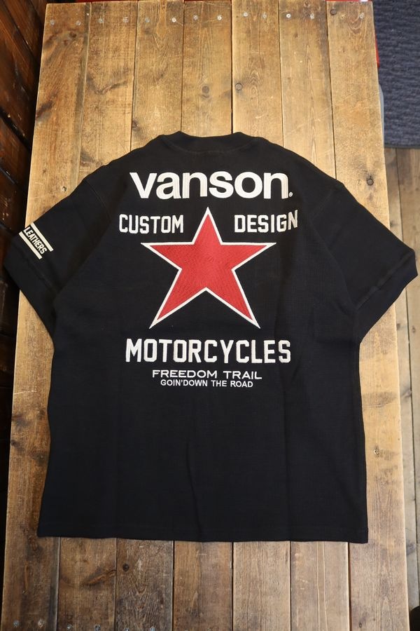 VANSON �Х󥽥� NVST-2604 �����ޥ�إ�꡼�ͥå�ȾµTee ��󥹥������ɽ����֥�å�