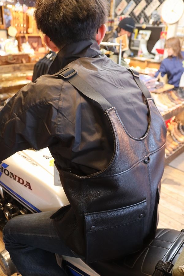 ���ɥ�(KADOYA)  STORAGE 2WAY VEST / �֥�å������ȥ쥤��2�������٥��ȡ��Хå��Ȥ��Ƥ⡪