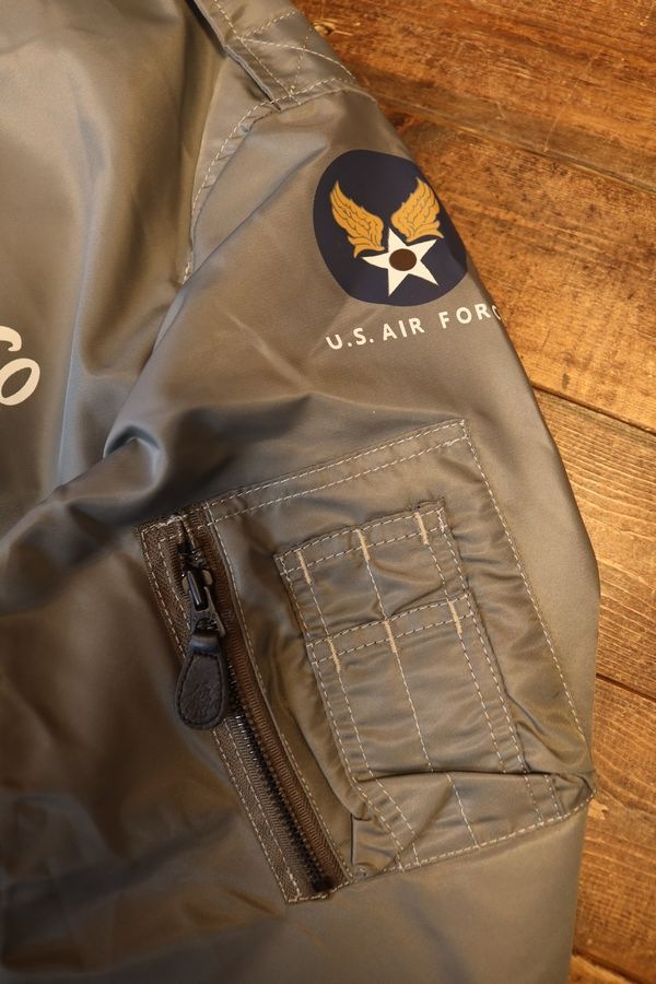 ���վ���TEDCOMPANY �ƥåɥޥ�TL2-200 L-2���ե饤�ȥ��㥱�åȡ��ݻ�10��30�١�P.GRAY