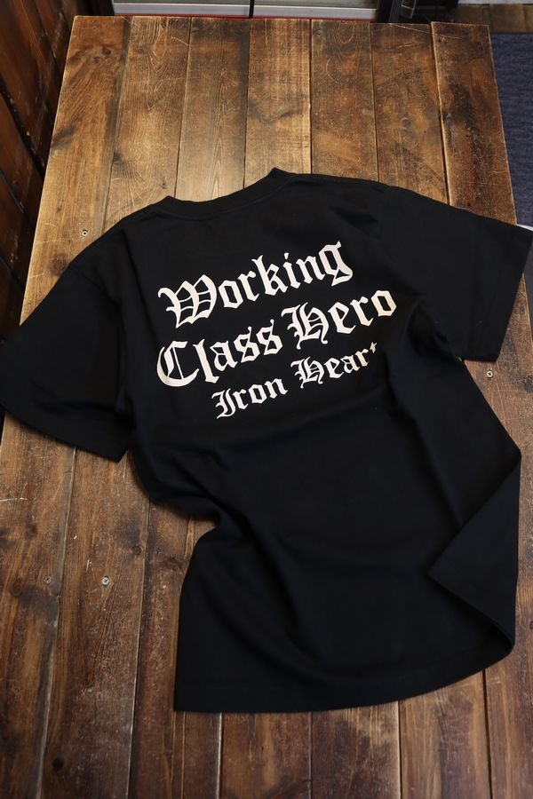 IRON HEART アイアンハート IHT2303 7.5ozヘビーボディプリントTシャツ(ワーキングクラスヒーロー柄) ブラック