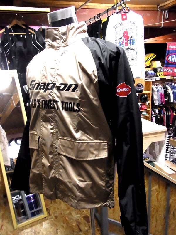 新品未使用Snap-on バイクレインウェア SO15501上下セット Snap-on(スナップオン) SO15501 RAIN SUIT レインウェア BEIGE