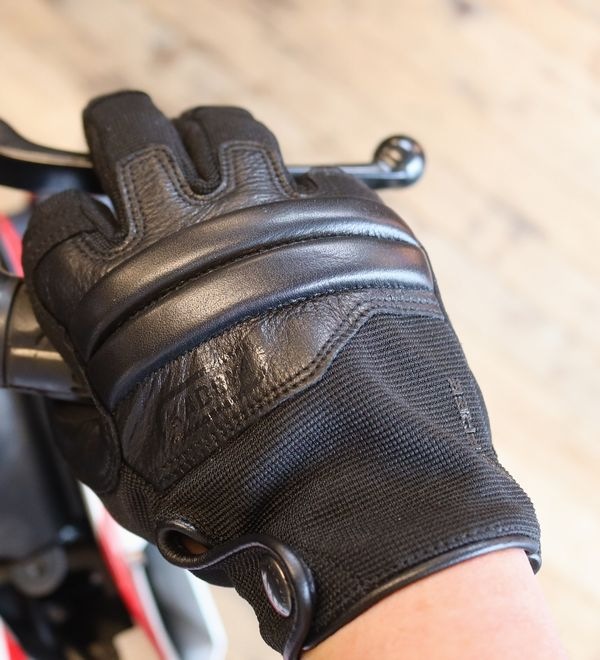 ���ɥ�(KADOYA)��FREERIDE MESH GLOVE���ե꡼�饤�ɥ�å��奰�����֡��֥�å�