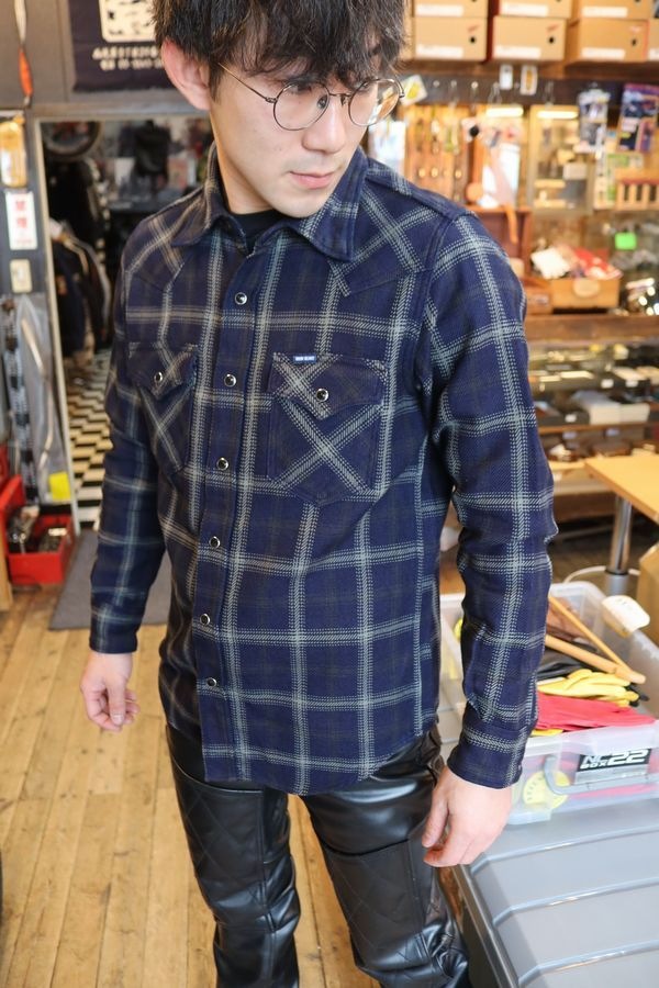 IRON HEART����������ϡ��ȡ�IHSH-411 ����ǥ��������å����������󥷥�ġ��֥�å�