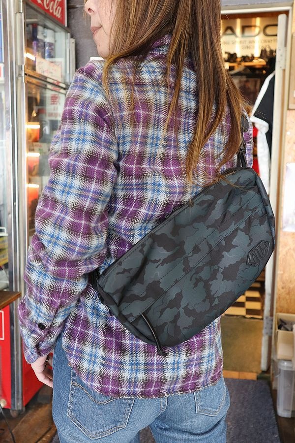 カドヤ(KADOYA) ALTER KEIS(アルタケイス) RIDES SHOULDER BAG