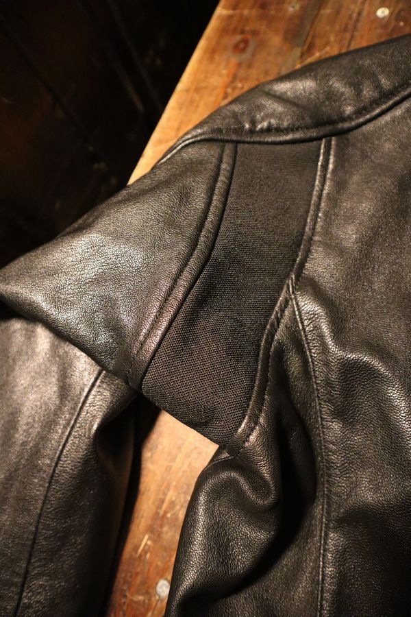 ���ɥ�(KADOYA)��K'S LEATHER�ʥ������쥶���ˡ�ERIS�����ꥹ���쥶�����㥱�åȡ��饤���������֥�å���