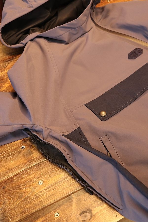 ���ɥ�(KADOYA)��ALTER KEIS�ʥ��륿�������ˡ�ROUND ZIP ANORAK���饦��ɥ��åץ��Υ�å����֥롼���졼