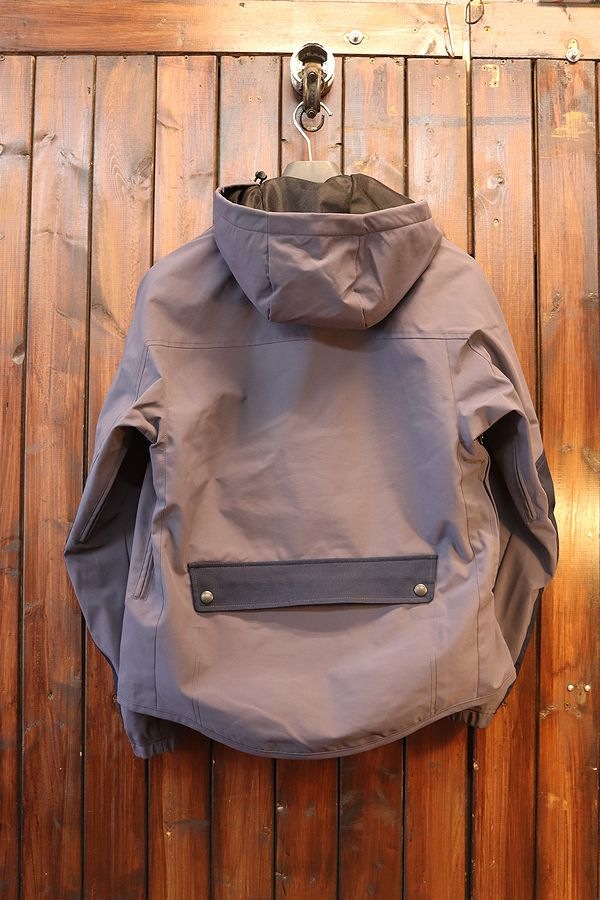 ���ɥ�(KADOYA)��ALTER KEIS�ʥ��륿�������ˡ�ROUND ZIP ANORAK���饦��ɥ��åץ��Υ�å����֥롼���졼