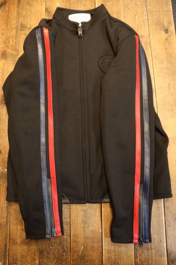 KADOYA(���ɥ�) 90��ǯ�����ǥ롡THOMPSON-XC �ȥ�ץ���-XC����å��奸�㥱�åȡ��ץ��ƥ�������Ǽ�ݥ��å��դ����֥�å�