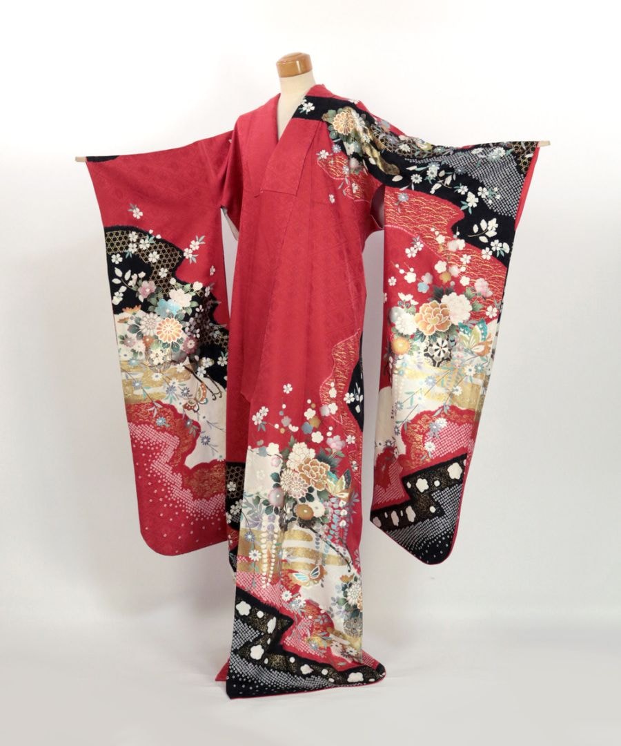 【リユース】振袖：源氏車・蝶文様／K2501291